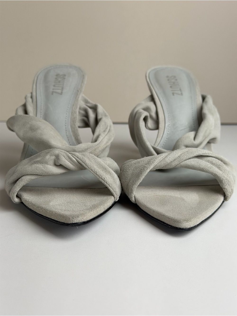 Schutz Meline Suede Knotted Mule Heels Light Gray Pointed Toe Sandals Size 7.5 - Picture 6 of 10